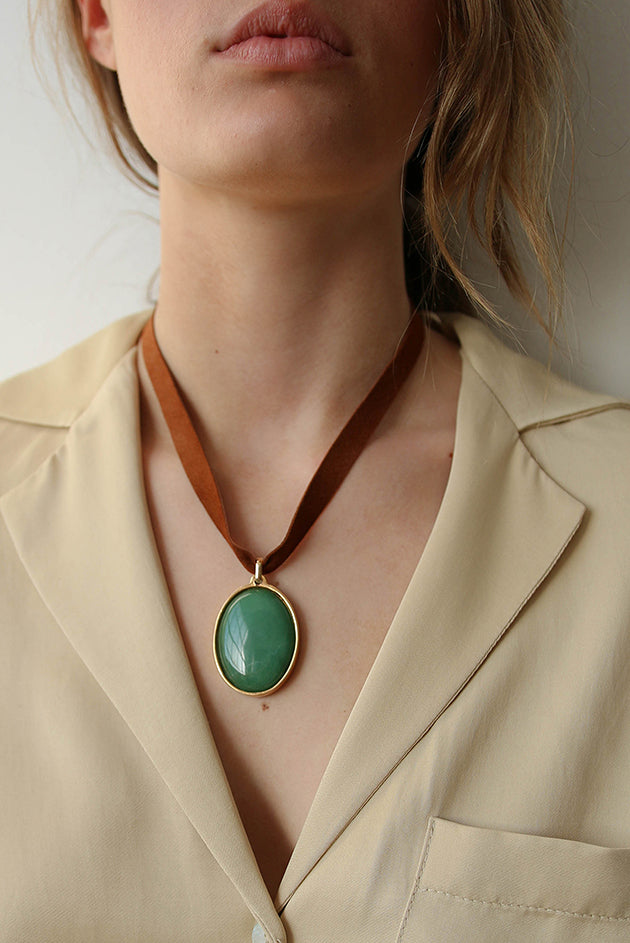 Collar Jade con Cuero